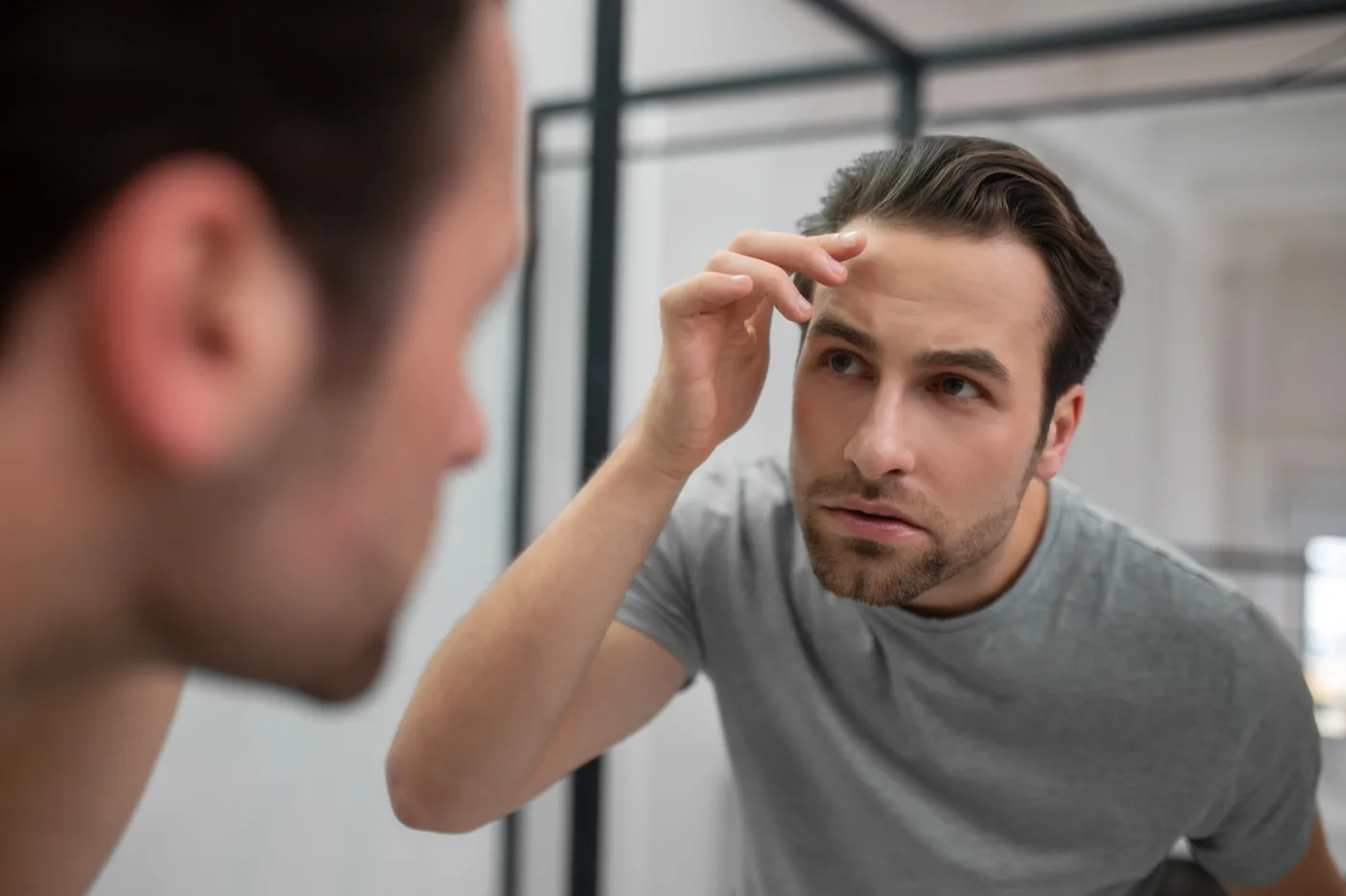 Cover image for Scalp micropigmentation vs hair transplant: which fits your hair loss